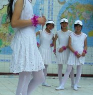 精品小学六年级女生舞蹈白丝【5P】