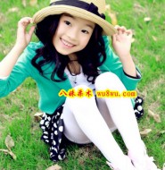 户外旅游的白丝袜小萝莉【12P】