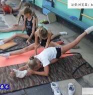 漂亮艺术体操小队员的真实生活照!让梦想照亮现实! 【21P】