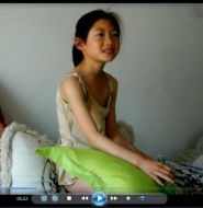 视频:好玩的家庭自拍之尹振憬小姐姐!