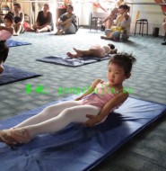 练舞中的白裤袜小妹纸!【35P】