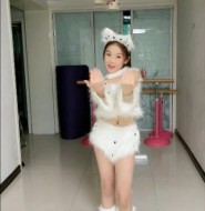 视频:这才是让你延年益寿的舞蹈视频,因为不是每个女孩又萌又可爱,还能跳舞的!