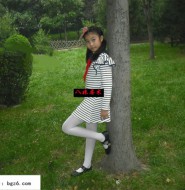 出售套图:高清拍摄户外的白裤袜小萝莉,这眼神就能收割一波宅男!【58P】