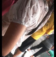 出售视频:高清拍摄泼水节上湿透了的小萝莉,哈哈!【13V】